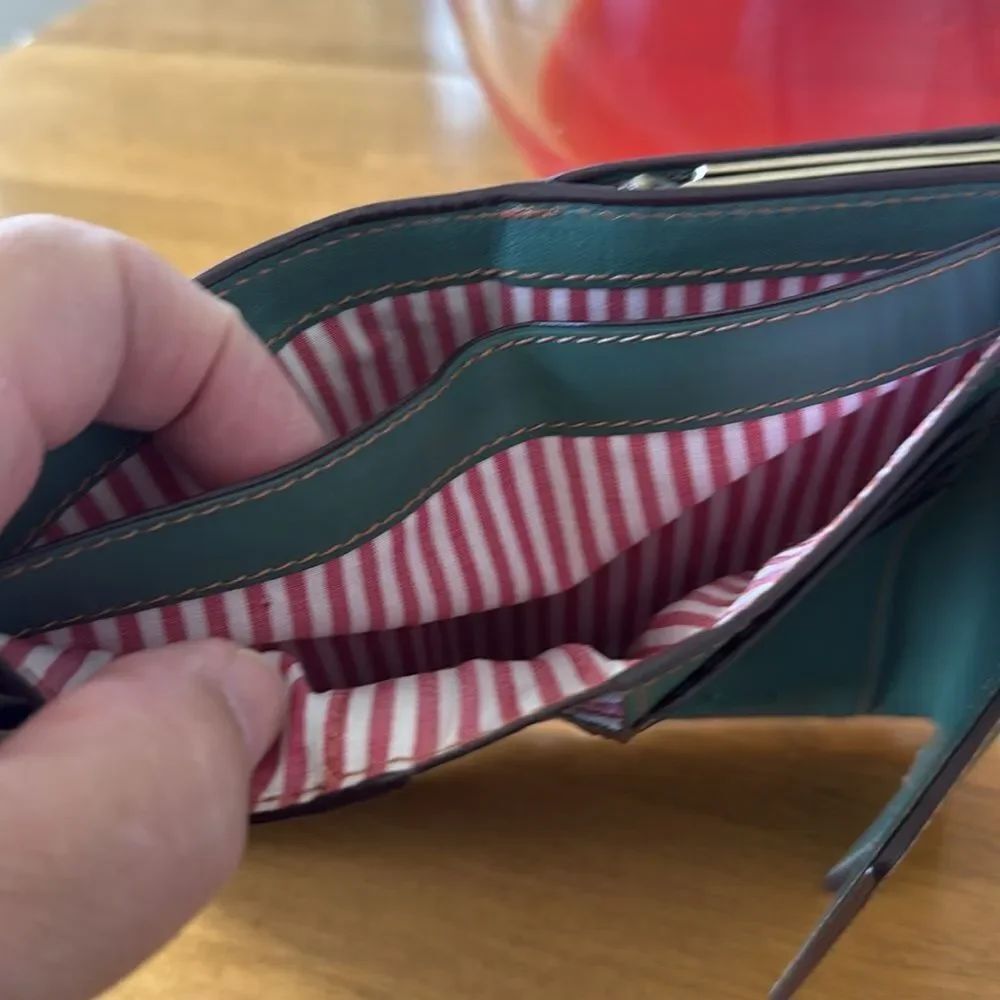 Unbranded leather wallet - Picture 4 of 8
